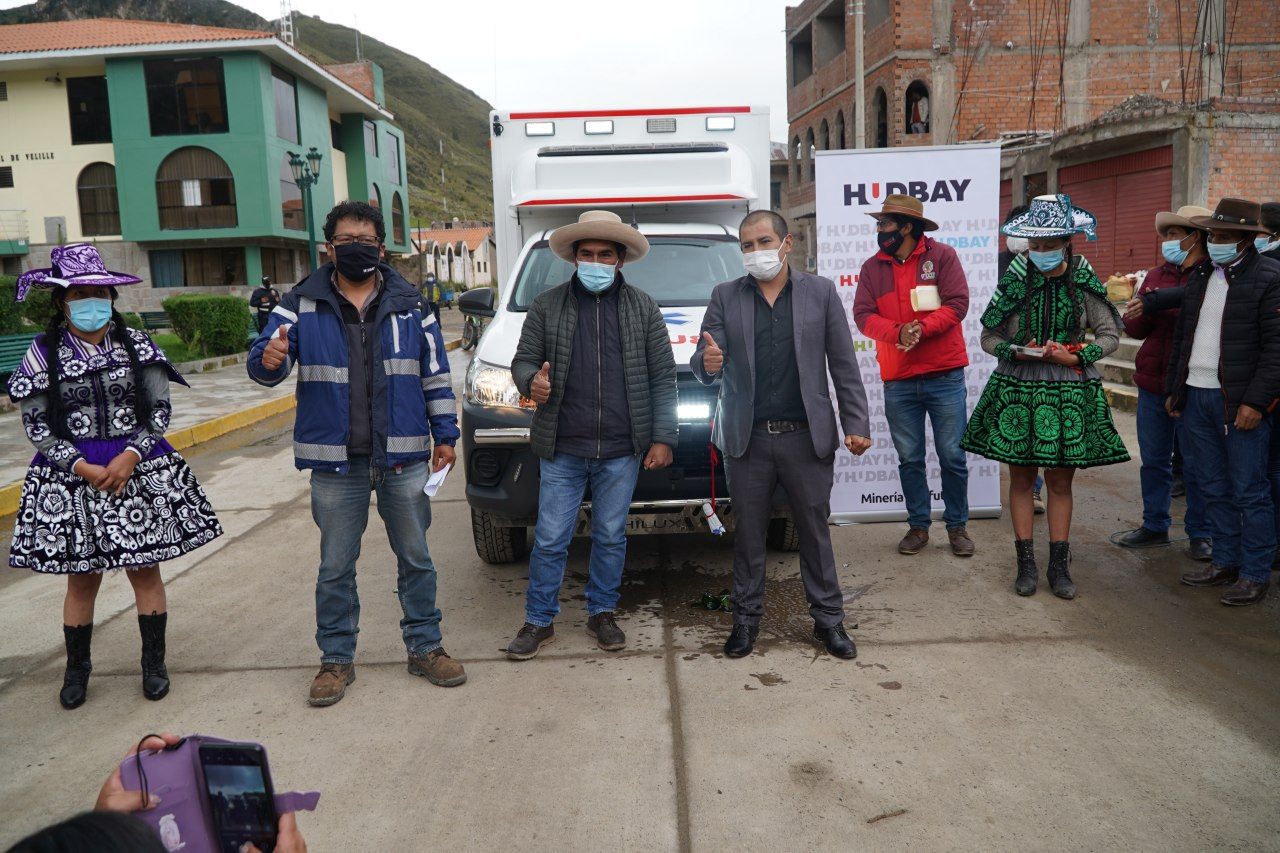 Hudbay Perú dona ambulancia al distrito de Velille