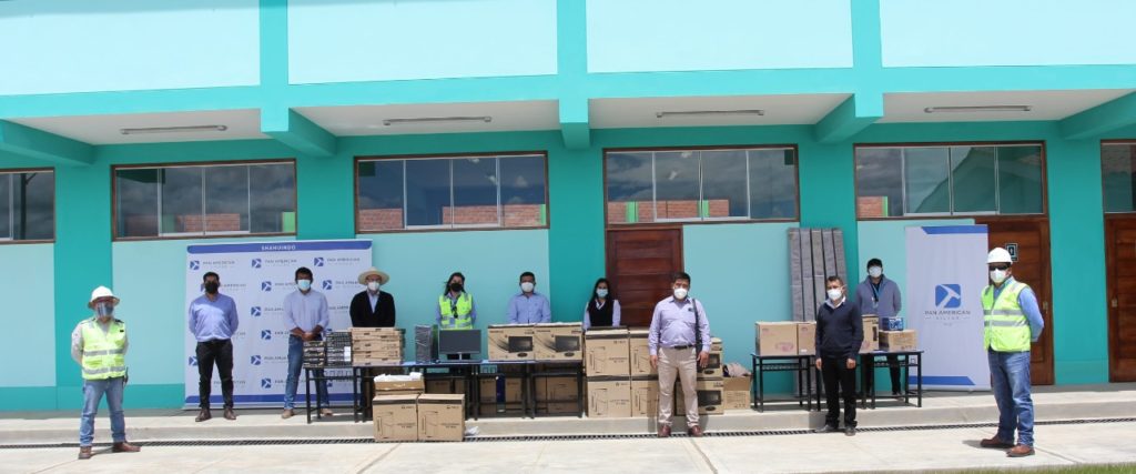 Pan American Silver construye escuelas en caserío de Cajabamba.