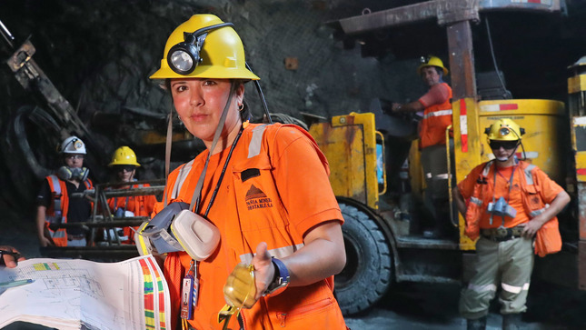 Mujeres en la minería