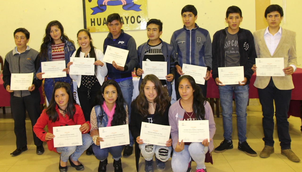 Gold Fields entregó becas a más de 90 jóvenes de Hualgayoc