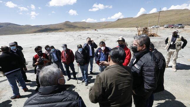 Ministro del MINEM visita La Libertad