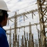 Crece producción de electricidad en octubre, pero cae la de minería e hidrocarburos