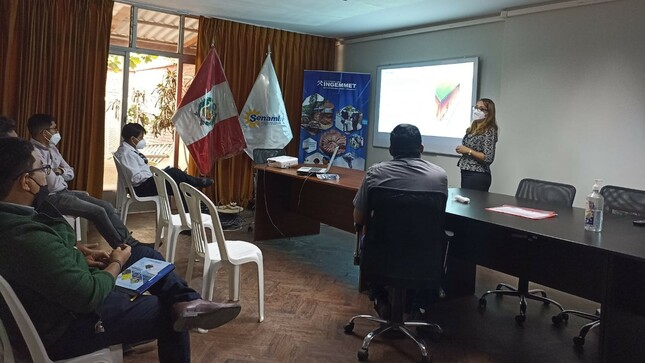 Ingemmet capacita en Piura