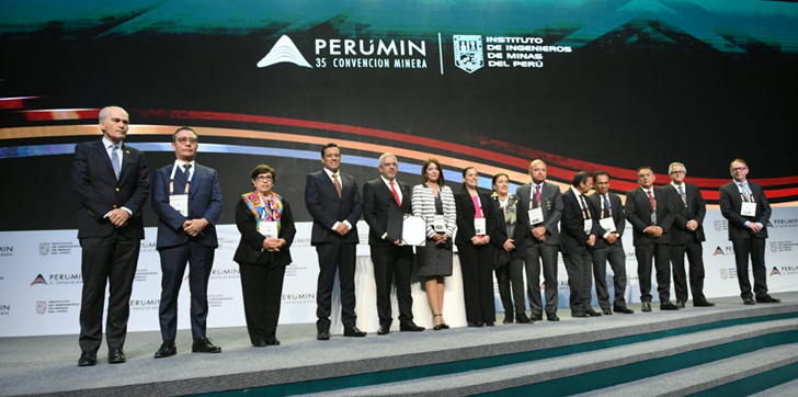 Líderes de las principales empresas mineras del Perú suscriben el acuerdo “PERUMIN a las nuevas generaciones”