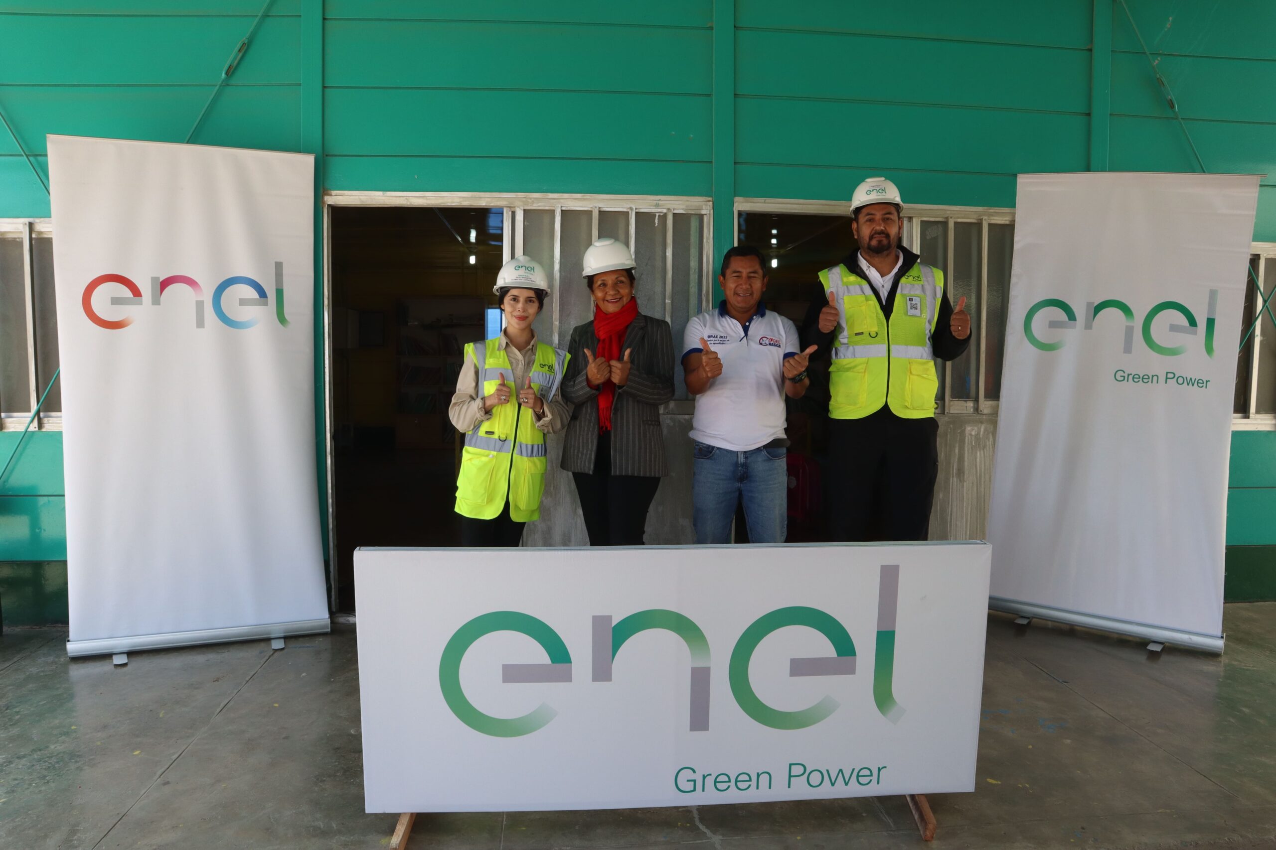 Enel instaló 21 paneles solares en Instituciones Educativas y viviendas de estudiantes de Nasca