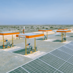 Estación de servicios opera al 100% gracias a la energía solar