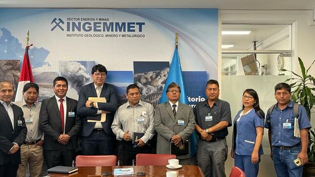 Ingemmet sostiene reunión con el Minem, Gobierno Regional de Tacna y EGESUR, para promover la energía geotérmica en el país