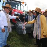 Cusco Productores de la comunidad de Huisa Collana cuentan con nueva maquinaria y equipos agrícolas