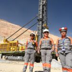 Día Internacional de la Mujer Mujeres lideran proceso de perforación y voladura en la mina Quellaveco