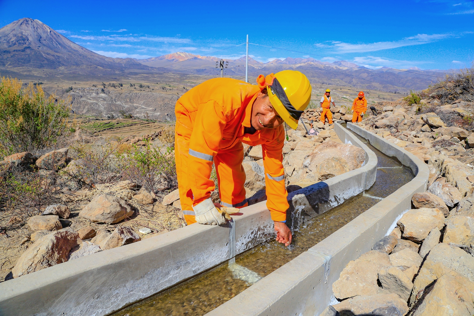 Southern Perú culmina ejecución del canal Yungayungani en Candarave