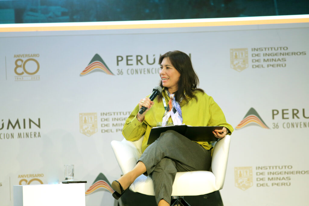 PERUMIN 36 AREQUIPA ANGELA GROSS HEIM DIRECTORA EJECUTIVA SOCIEDAD NACIONAL DE MINERIA Y PETROLEO ENERGIA.