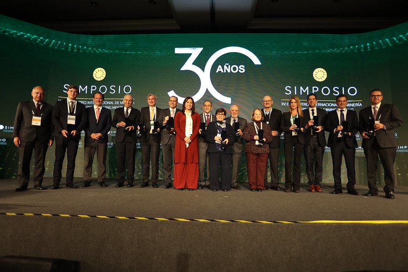 Homenaje SNMPE