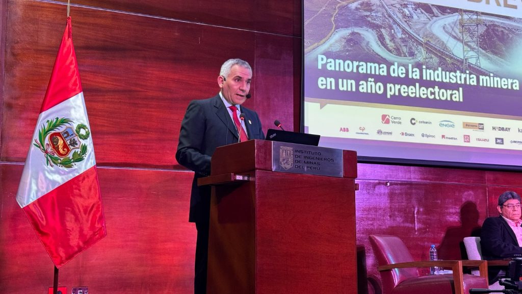 Gustavo de Vinatea IIMP