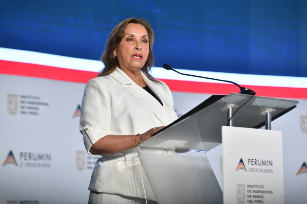 Presidenta de la República en Perumin