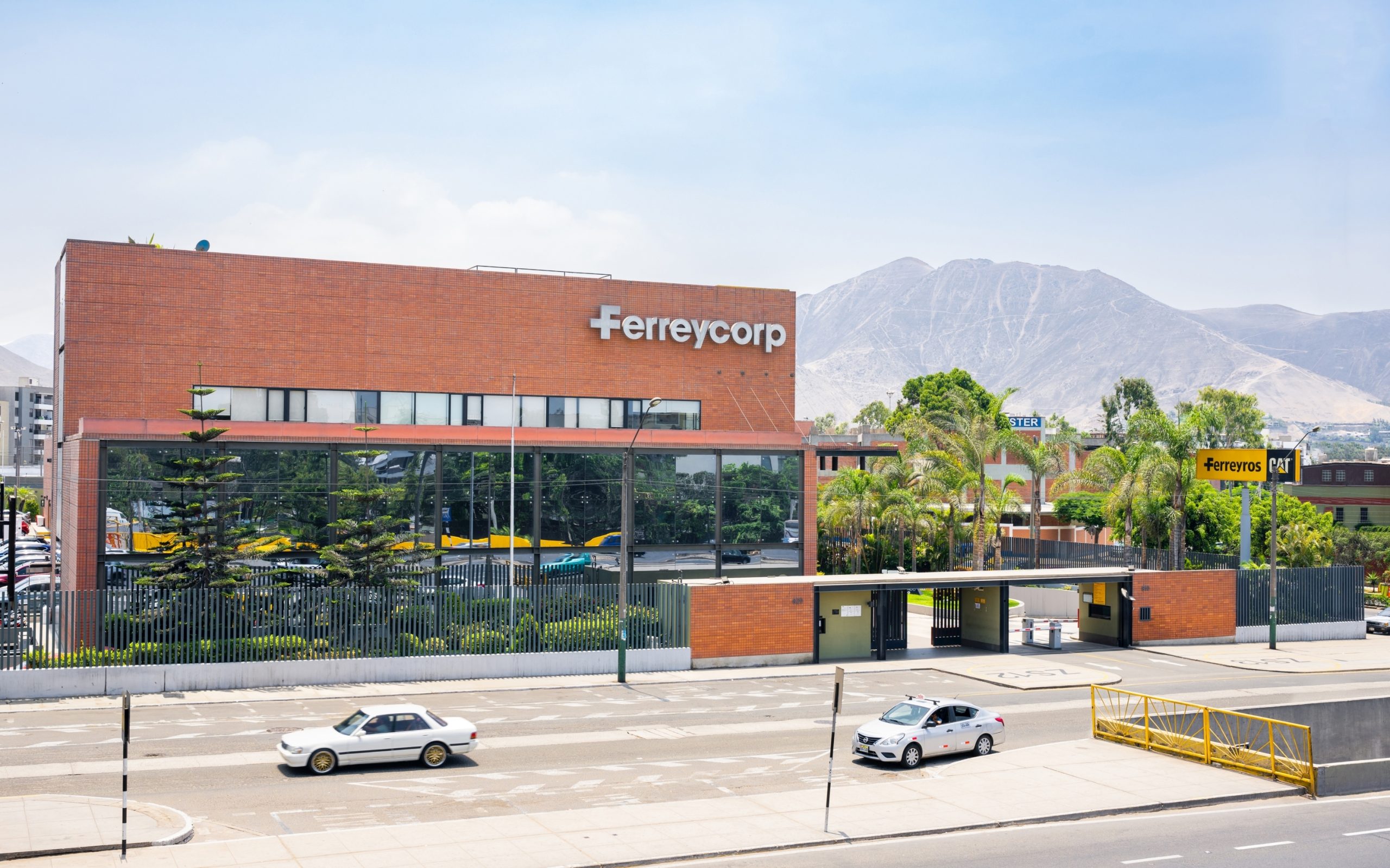 Fachada Ferreycorp