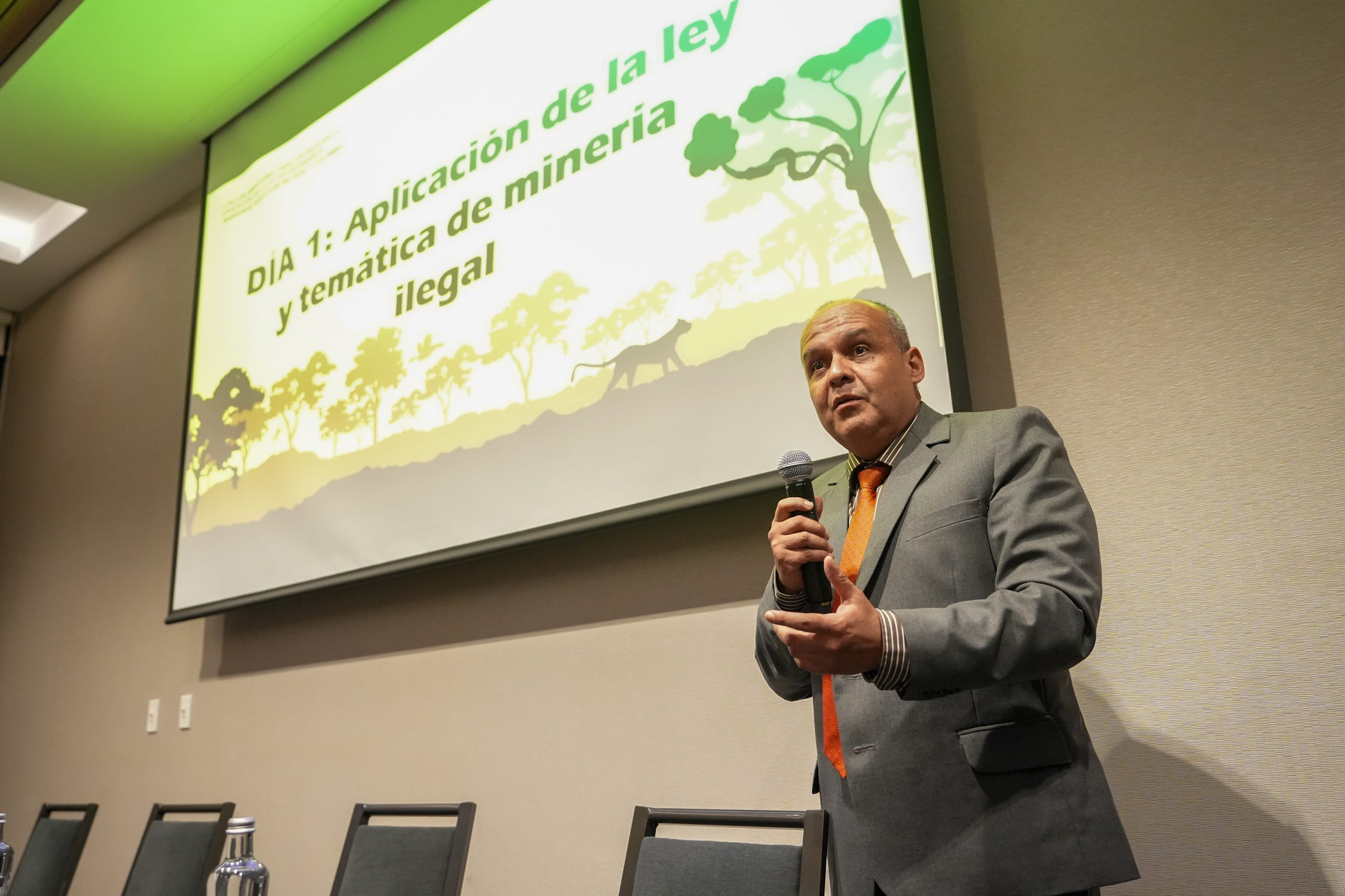 Taller con Colombia