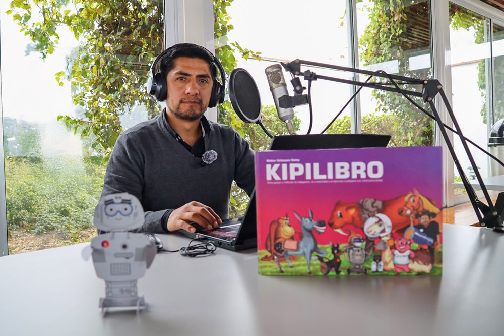 Kipi en la radio