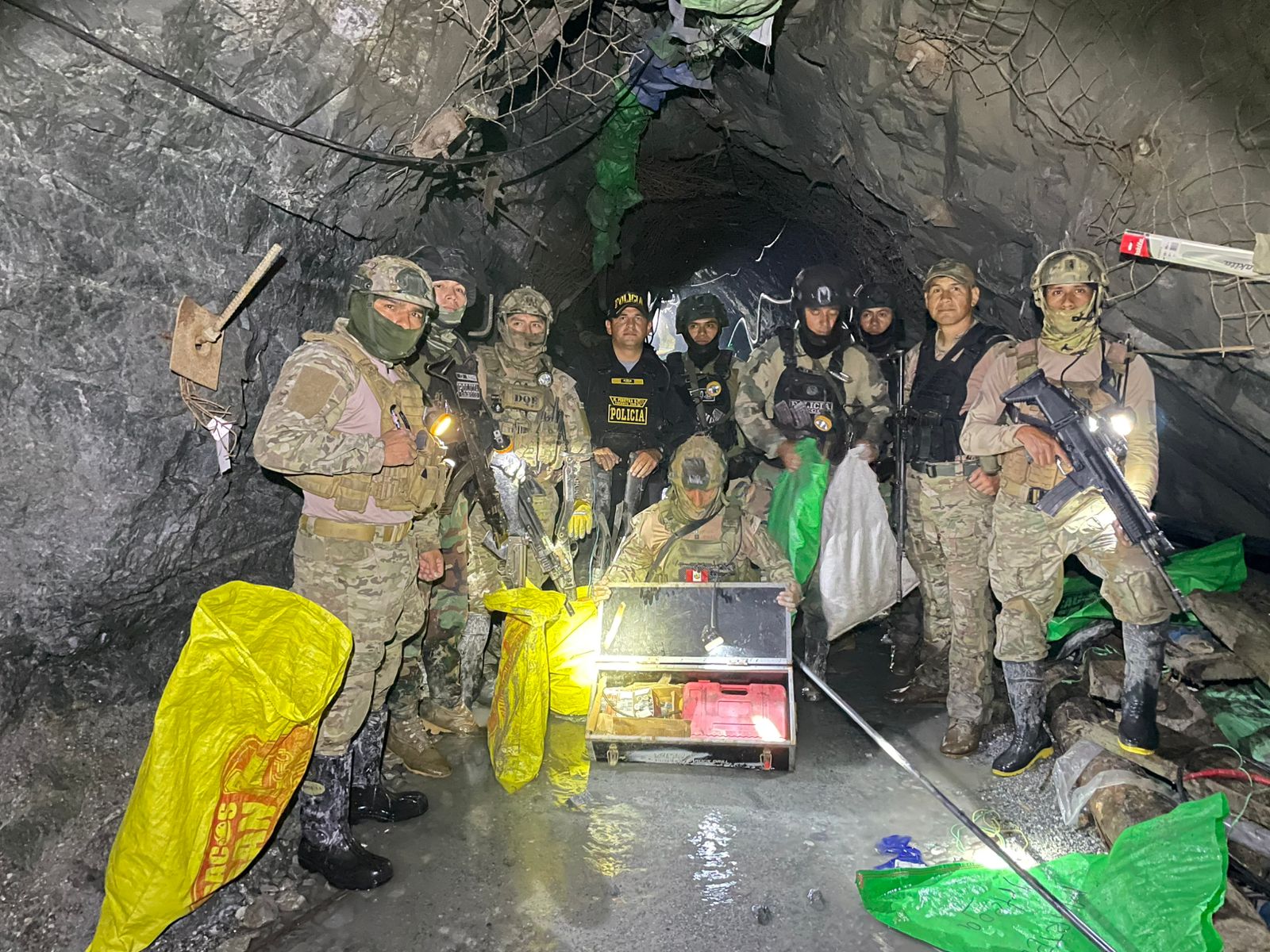 Lucha contra la minería ilegal