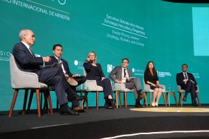 Panel en el SIMPOSIO