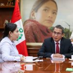 Reunión para obras de electrificación rural